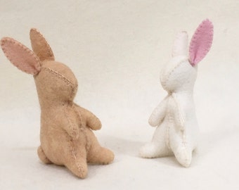 Felt rabbit (standing) ** Pure Wool Felt Animals, Steiner Toys, Waldorf Felt Animals, Soft toy, Stuffed Toys, Soft Plush Toys