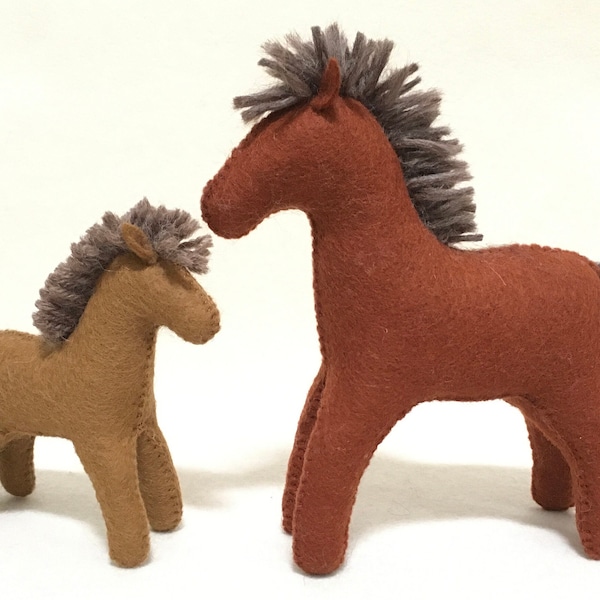 Felt horse ** Pure Wool Felt Animals, Steiner Toys, Waldorf Felt Animals, Soft toy, Stuffed Toys, Soft Plush Toys