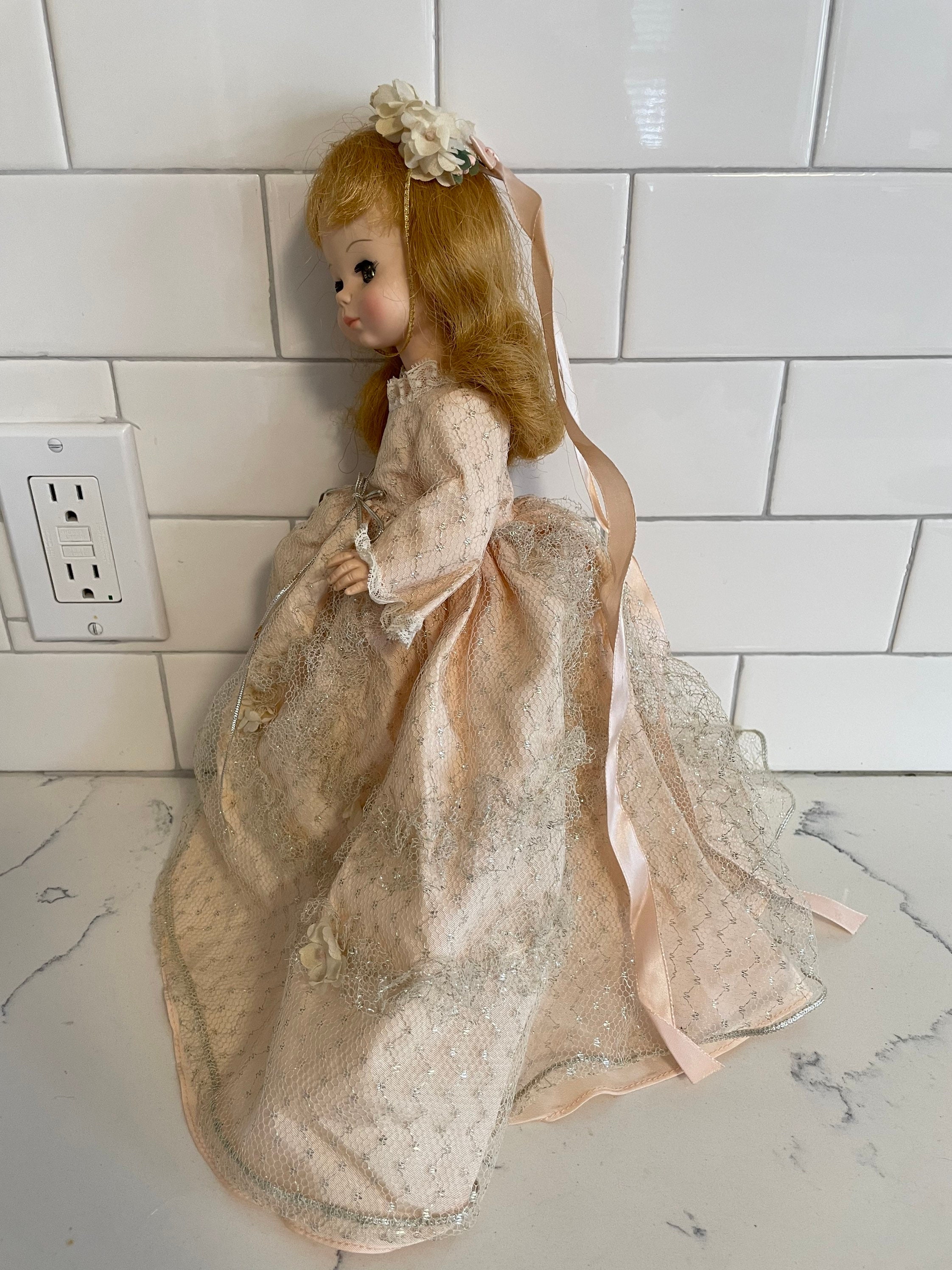 Vintage 1970-madame Alexander-cinderella-vinyl Doll 13” Tall
