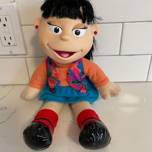 Fisher Price Julie Woo Asian Doll The Puzzle Place PBS TV 1994 Vintage