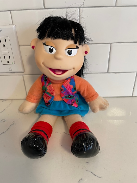 Fisher Price Julie Woo Asian Doll the Puzzle Place PBS TV 1994