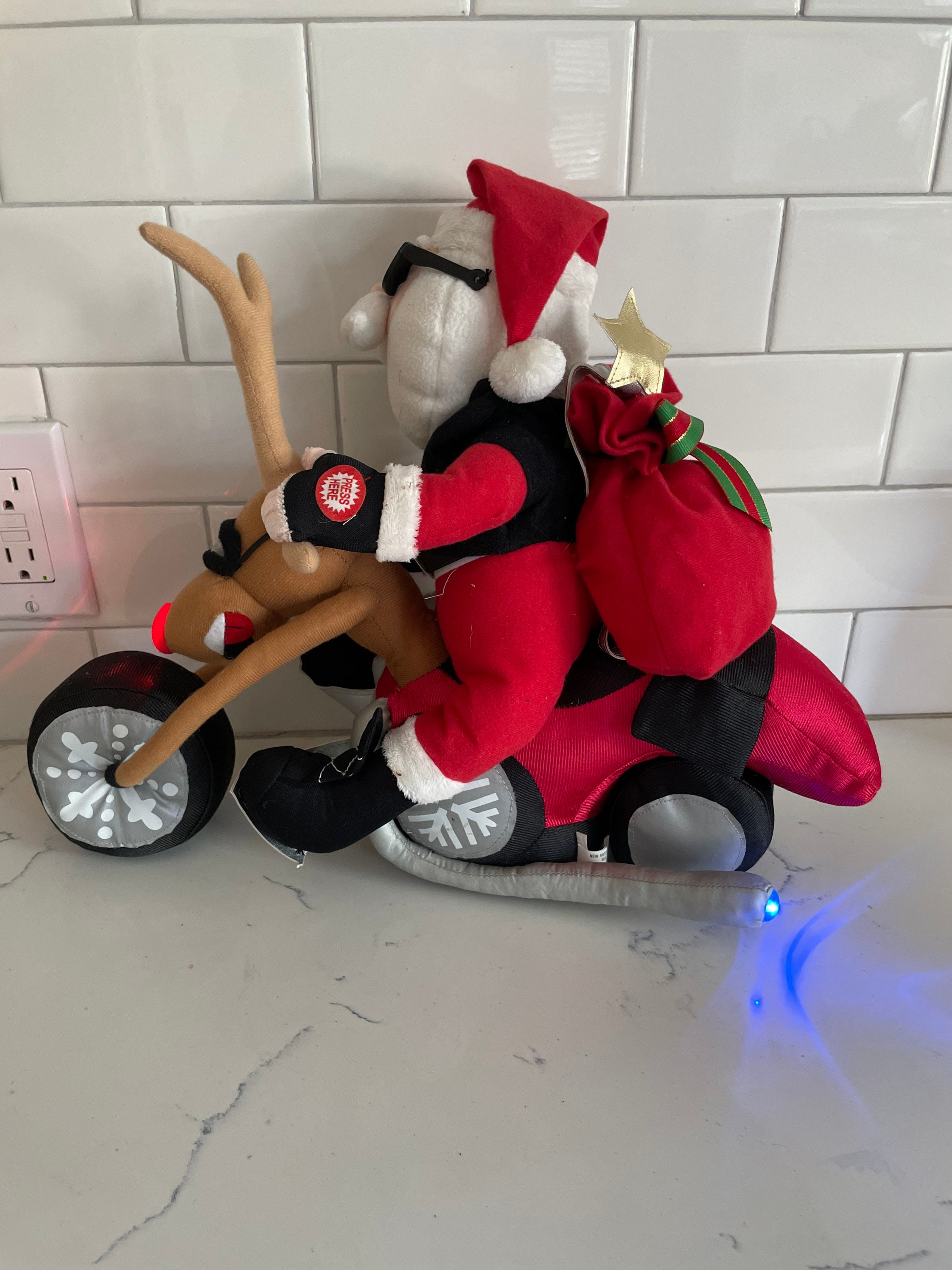 Singing Lights Santa on Bike “santa Clause Coming TO Town