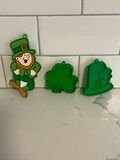 VTG Hallmark St. Patrick’s Day Cookie Cutter Plastic Shamrock Hat Leprechaun