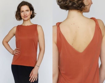 Camiseta sin mangas elegante de color naranja retro / camiseta sin mangas de fiesta / parte superior de oficina de verano / camiseta sin mangas colorida / top formal minimalista / camiseta suave /