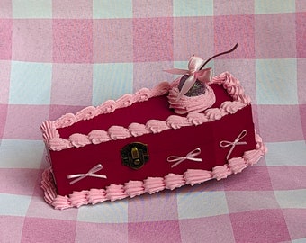 Coffin Cake Jewelery/Trinket Box