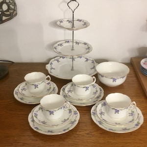 Royal Albert Brigadoon china Afternoon Tea/cupcake Stand wedding christmas Royal Albert Brigadoon china Afternoon Tea/cupcake Stand wedding christmas