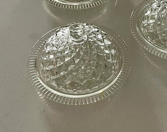 Vintage Glas Butterdose mit gewölbtem Deckel atemberaubend