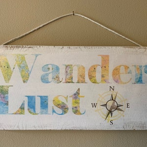Wanderlust Holzschild - Karte auf wiederverwendeten Holz