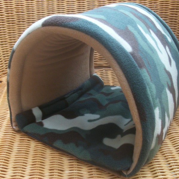 Guinea pig bed* small Rabbit**Small animal bed**soft fleece tunnel **play tube **hide **guinea pig toy