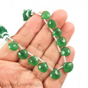 Green Onyx Gemstone Beads, Unique Green Color, Faceted Drops, 10 Pieces Line, Heart Shaped Briolette To Make Jewelry