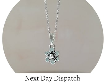 Tiny Flower Necklace | Silver Dainty Flower Necklace | Simple Everyday Minimalist Necklace