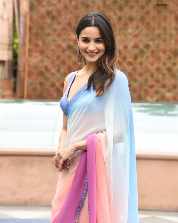 So Expensive: Alia Bhatt steals the show in stunning blue Satin midi dress  at Animal success bash, it costs more than Rs 1.5 lakh | Hindi Movie News -  Times of India