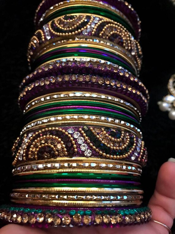Metal bangles deals design