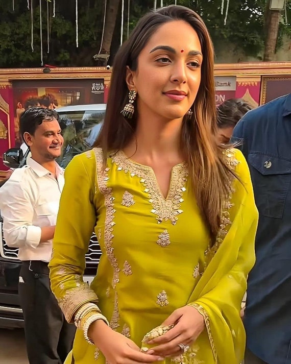 Kiara Advani in traditional attire is a serene beauty on day out. See pics  - India Today