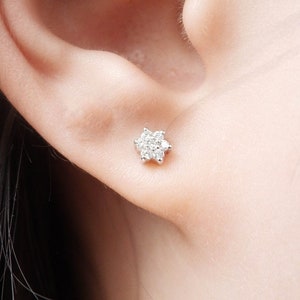 14K Gold Diamond Flower Earrings: Dainty Floral Studs