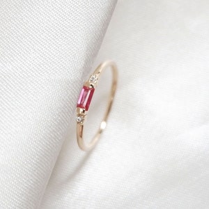 14k Gold Ruby Ring, Baguette Ruby Ring, 14k Gold Minimalist Ruby Diamond Ring, 14k Gold Stacking Ruby Ring, 14k Dainty Baguette Ruby Ring