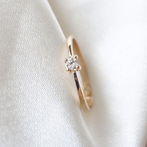 14k Gold Diamond Ring, 14k Gold Single Diamond Ring, 14k Gold Diamond Solitaire Ring, 14k Diamond Promise Ring, 14k Minimalist Diamond Ring