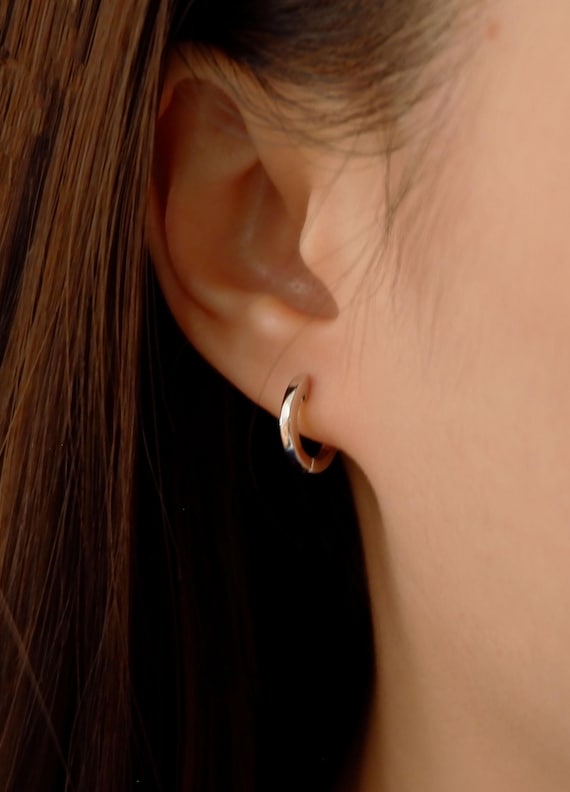 Huggie Earrings Platinum Earrings Hoop X (1/8 X 7/16 Inch