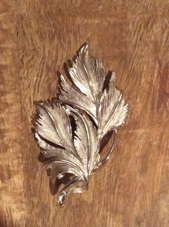 Silver Tone Vintage Leaf Brooch Signed DuBARRY F. 