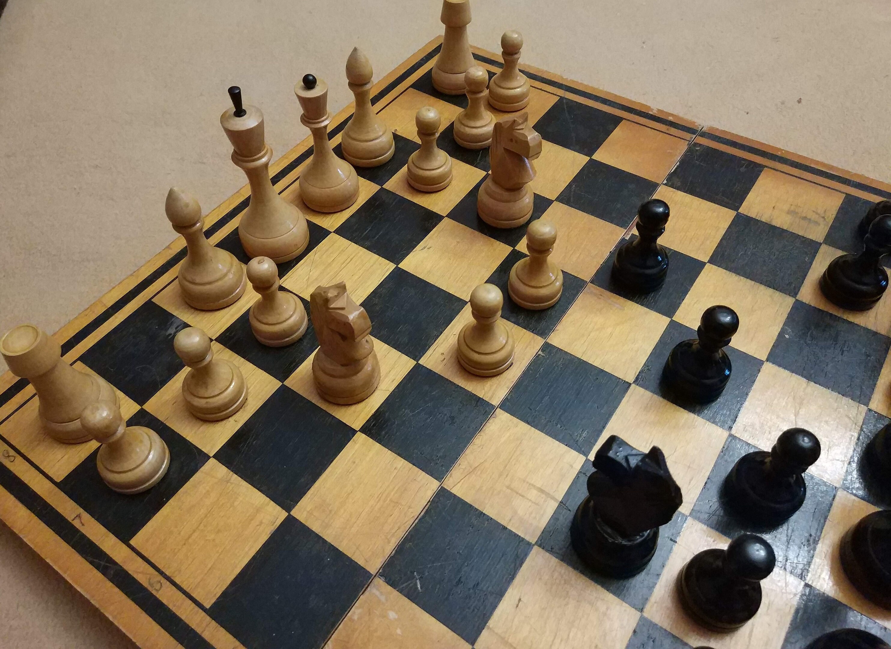 ヴィンテージ ソビエト トーナメント チェス セット、大きな木製ロシア