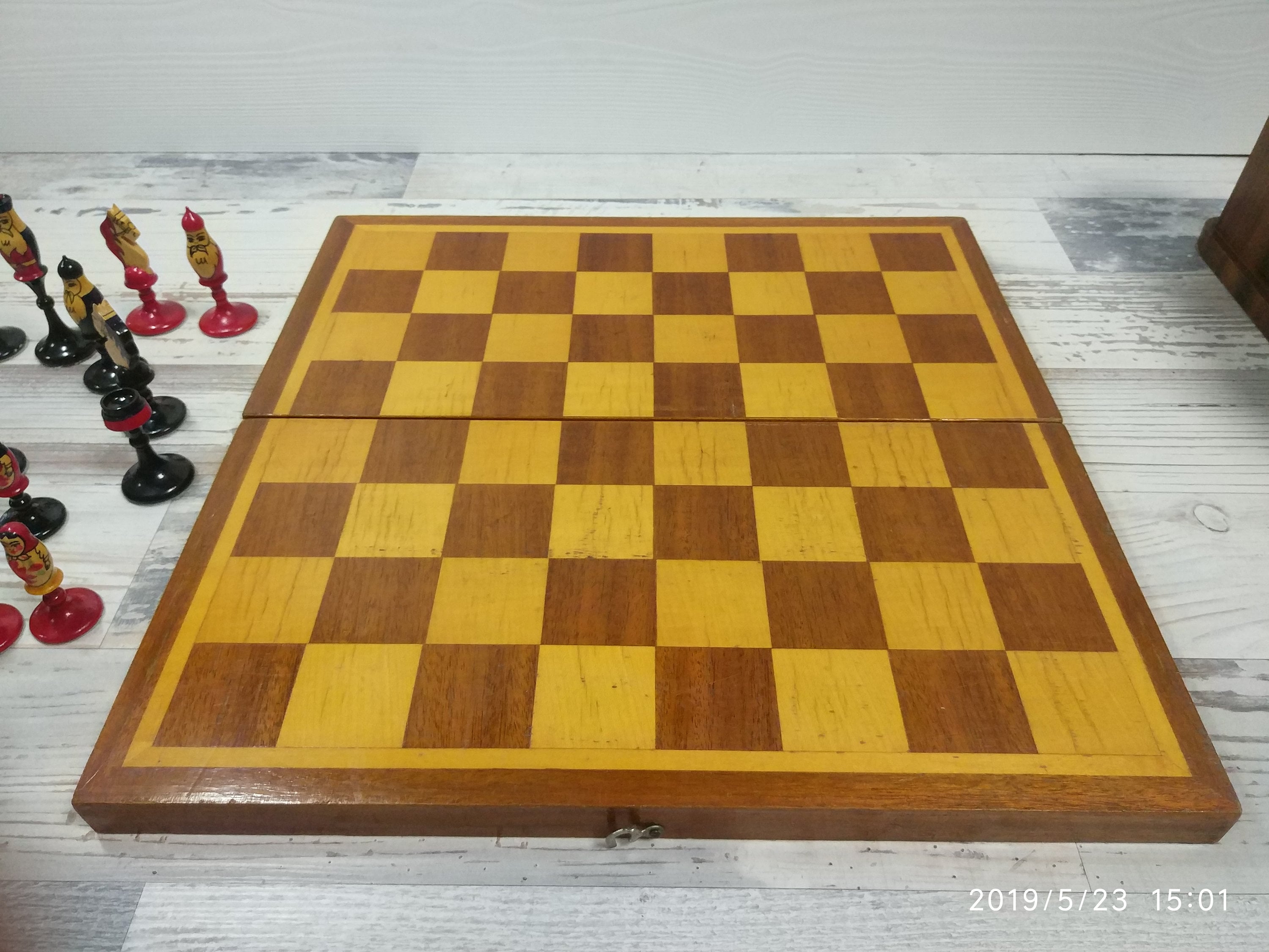 ロシアのビンテージ マトリョーシカ チェス セット、ソビエト美術塗装