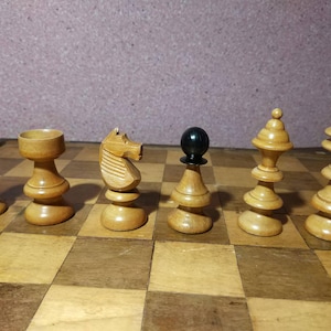 Hungarian Chess Set, Viennese Chess Set &quot;Coffee House&quot;