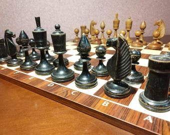 チェスセット　木製板、駒〈ソ連×アメリカ〉 ChessUSSR - Etsy 日本