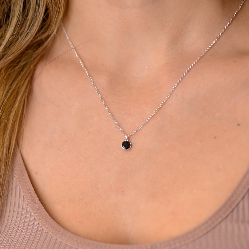 Lady Onyx Necklace main image 0