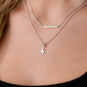 Minimalist Layered Blitz Halskette Stapel Silber Set, Blitz Halskette für Frauen, Halskette geschichtet, Blitz Schmuck