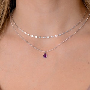 ミニマリストなダブルレイヤーネックレスセット、レイヤーネックレス、上品なレイヤードシルバーチェーンネックレス、アメジストドロップレットペンダントネックレス