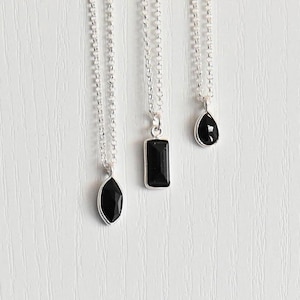 Dainty Simple Minimal Black Silver Onyx Pendant Necklace, Onyx Silver Necklace, Sterling Silver Necklaces for Women
