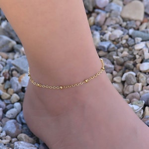 Minimal Dainty Gold Ankle Chain, Anklet, Gold Anklets for Women, Gold Ankle bracelets for Women, Minimal Gold Anklet, Minimal Gold Jewelry