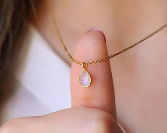 Droppformad månstenshänge Enkelt månstenshalsband i guld, Elegant guldhalsband, Halsband, Guldhalsband för kvinnor