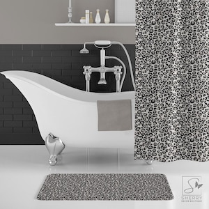 Snow Leopard Print Bath Mat: Microfiber Non-Slip Bathroom Rug