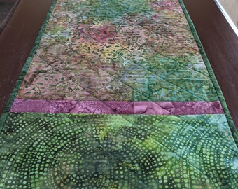 Quilted Batik Table Runner Stylized Vine and Dots Green Gold Plum Banded Whole Cloth Table Runner (BWCTR #109)
