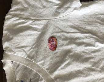 Anpassad broderi av munkskjorta