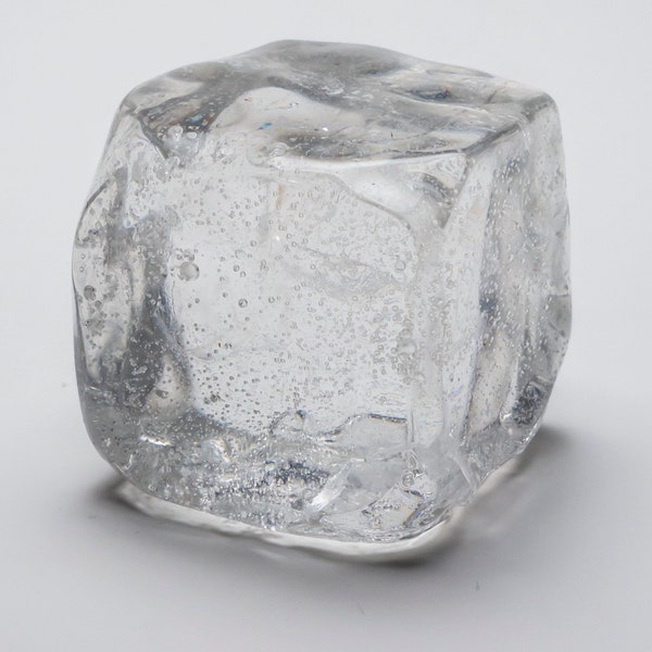 Cubito de Hielo Falso con Burbuja 1 1/4"