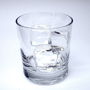 TRENGOVE Standard Ice Cube - Medium (1 Piece)