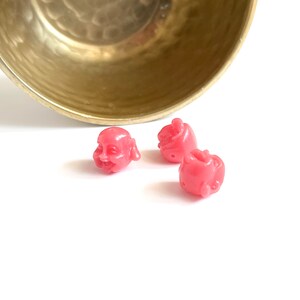 BUDDHAKOPF PERLEN | 12 x 15 mm Harz Lachender Buddha Kopf Perlen in Pfirsich Rosa (3er Paket)
