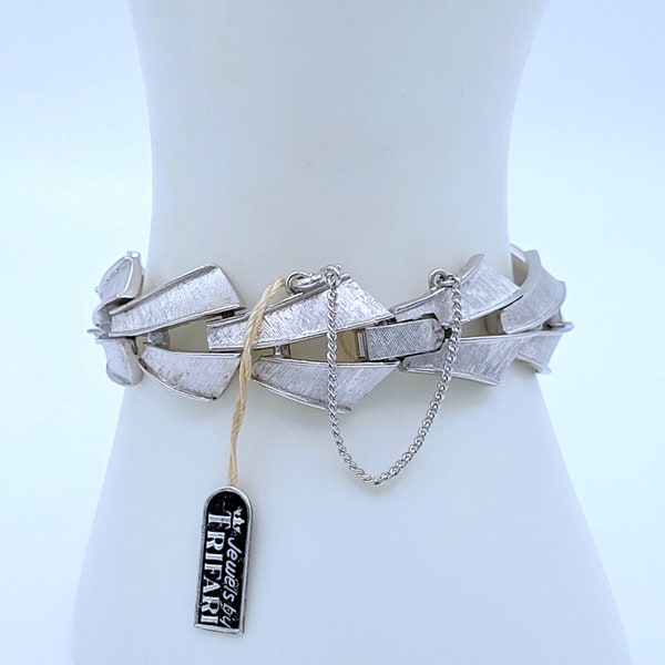 Vintage signed Crown TRIFARI silver tone VEE chevron link bracelet with safety chain 6.5 Inches long chain bracelet High End Gift for her