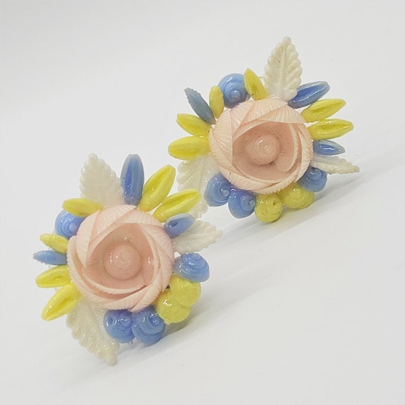 Vintage pastel celluloid flower clip on earrings … - image 1