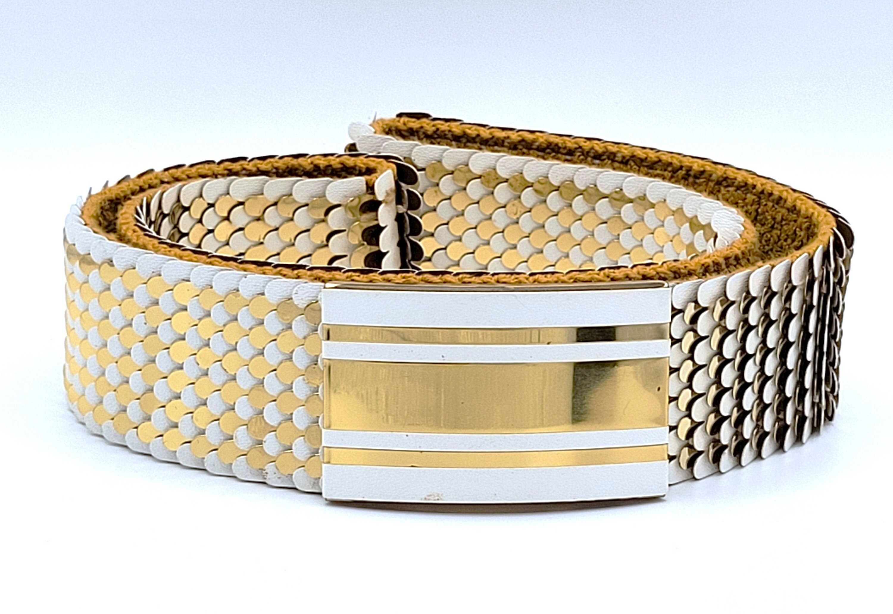 Vintage Gold and cream fish scales Textured elastic stretch Belt Vintage Gold Tone / Fish Scale Belt - Stretchy - 1980s  main image 3