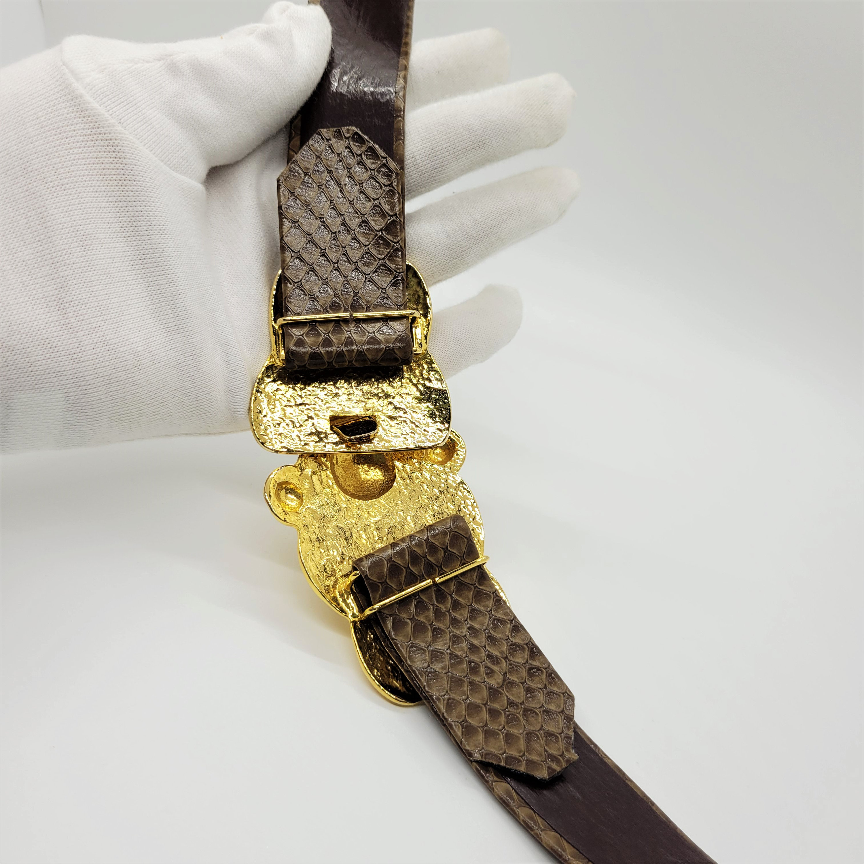 Vintage Signed GAY BOYER Belt With Huge Gold Tone Removable 
