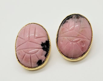 Vintage Egyptian Revival Large Scarab Screw Back Earrings Pink Agate Carved Cabochon 12kt Gold Filled Oval Scarab Beetle Earrings