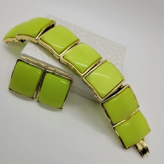 Apple green rectangle panel thermoset plastic moo… - image 5