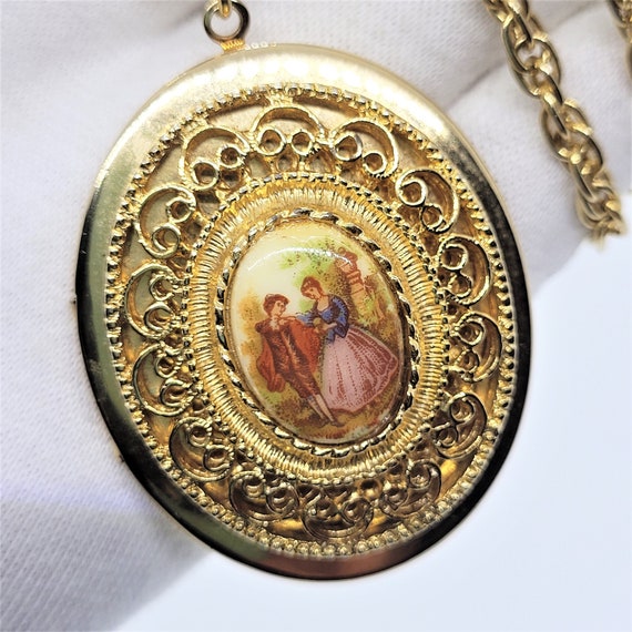Couple lockets gold sale