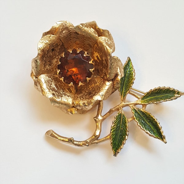 Vintage Sarah Coventry gold flower brooch Amber Topaz rhinestone Rose pin with green enameled leaves Designer 70's jewelry Mothers Day gift