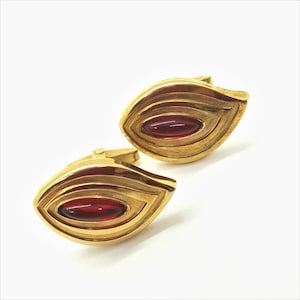 Vintage gold tone cufflinks with garnet lucite Ruby red leaf cufflinks Tuxedo buttons Women&#39;s cabochons cufflinks Christmas gift for Him