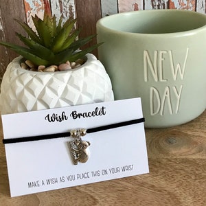 Bracelet de souhait de koala - Bracelet en daim de charme - Carte cadeau incluse - Fabriqué en Australie - Charme de koala