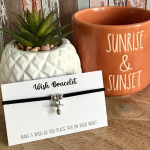 Chupete/ Pulsera de deseos ficticia - Pulsera de ante de encanto